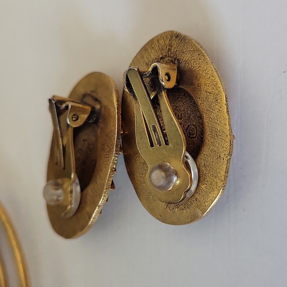 Designer Patricia Locke Hematite Crystal Jewelry Brooch and Clipon Earrings - Picture 12 of 12